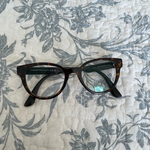 Versace Tortoise Shell Glasses - Picture 6 of 11